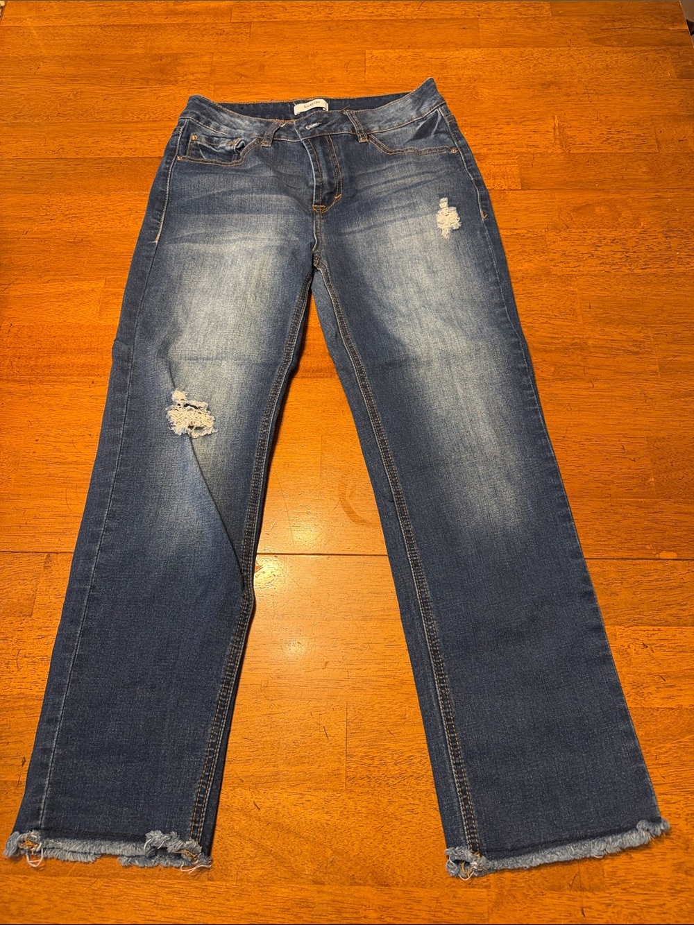 Kensie Washed Blue Straight-Leg Distressed Jeans